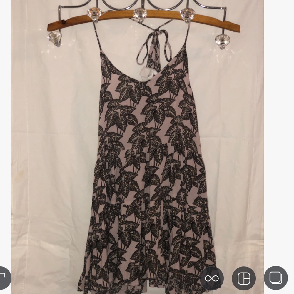 ❌SOLD❌ Acacia honey black elephant